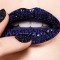 Новый тренд нейл-арта: маникюр в стиле caviar!